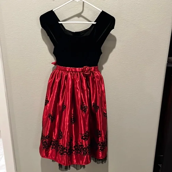 jona michelle holiday dress red Jona Michelle Red dress Size 18 Month Old Holiday party White Collar